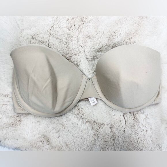 Victoria’s Secret Strapless Bra in nude 34D - Picture 1 of 2